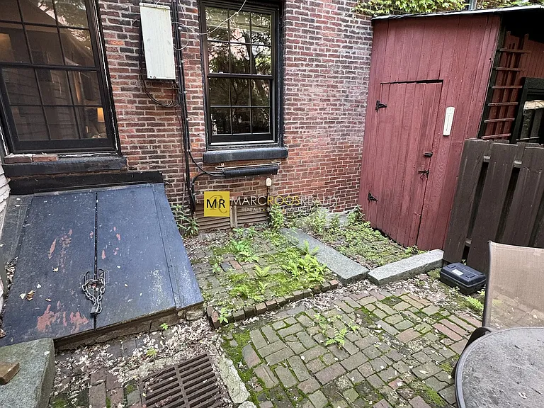 21 Joy St #1B — Photo 8