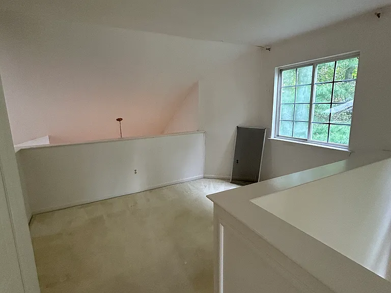 137 Woods End — Photo 13