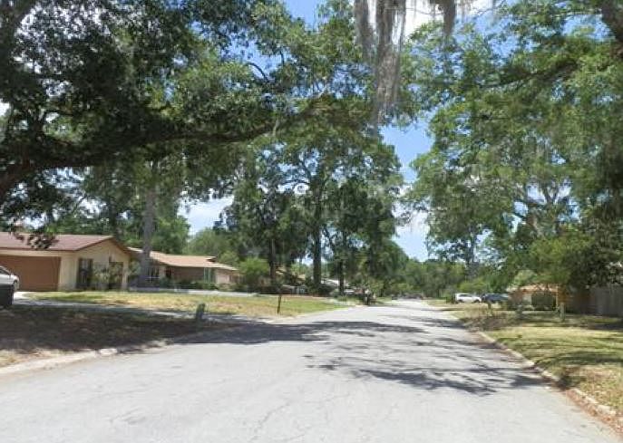 2nd image of 17 Mitchell Ave