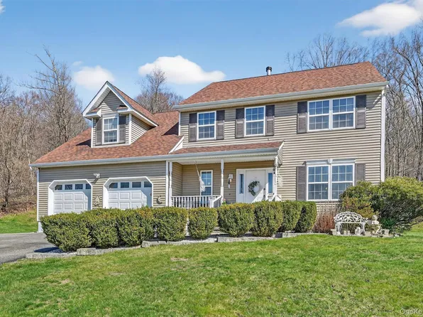 6 Rutland Lane, Newburgh, NY 12550