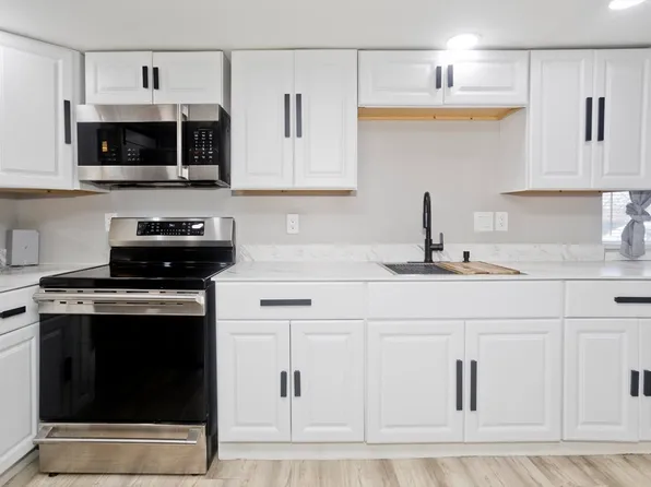 1246 Granby Rd #43, Chicopee, MA 01020