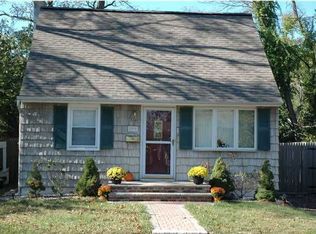 29 Compton Ave, Hazlet Township, NJ 07734