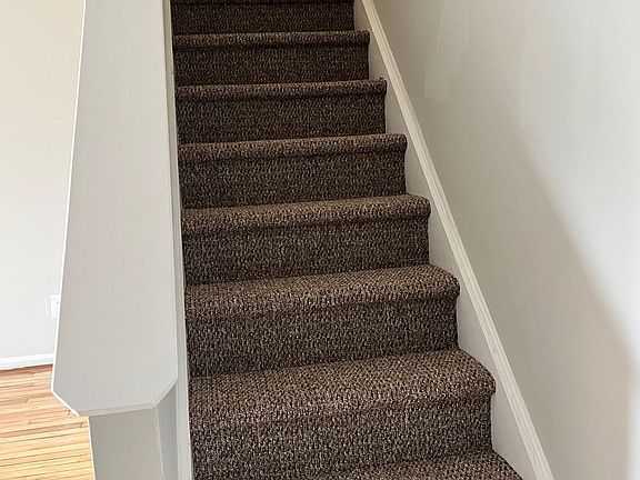 4th image of 121 Wellington Ct APT 3