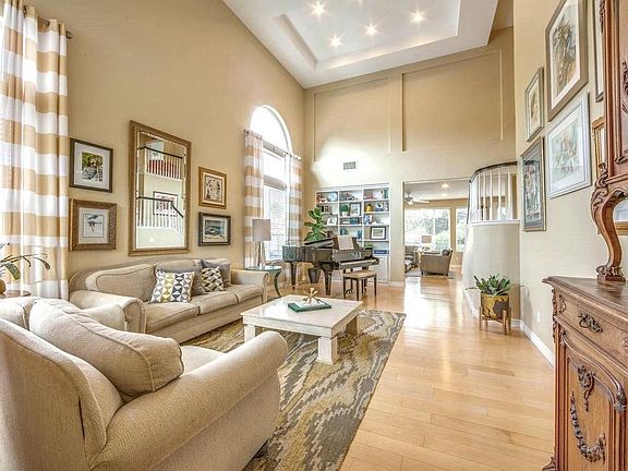 5th image of 2632 Capella Way