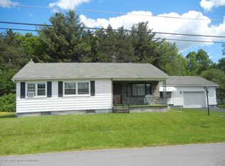 712 Delaware St, Mayfield, PA 18433