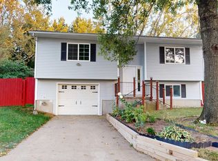 6304 Bluebird Cir, Sedalia, MO 65301