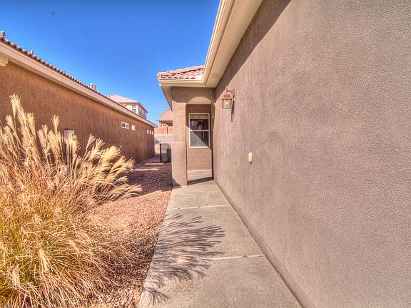 3rd image of 735 Desert Marigold Ct