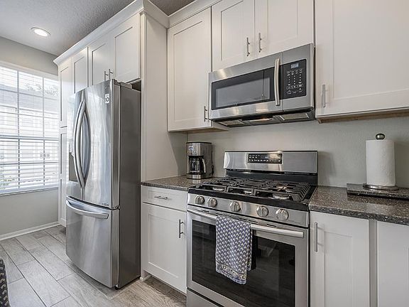 5th image of 3018 Bayshore Pointe Dr