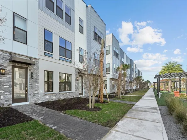 2233 Valentine Aly, Orlando, FL 32804