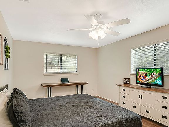 4th image of 105 Doeskin Dr