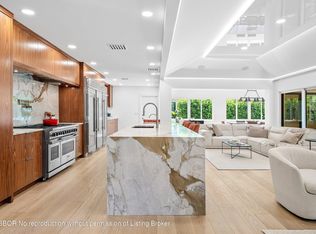 16 Little Pond Rd, Manalapan, FL 33462