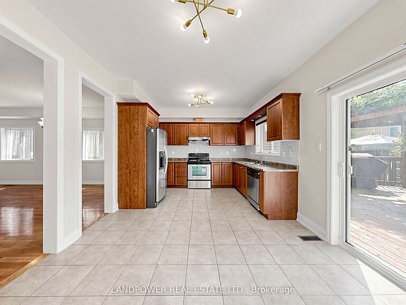 5th image of 193 Helen Ave
