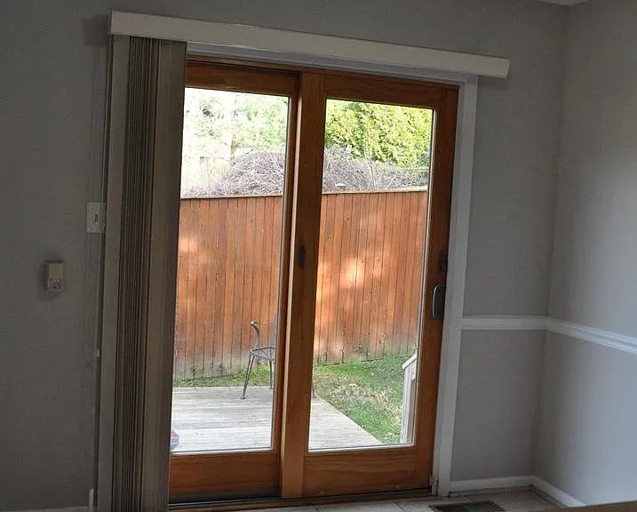9705 Glen Ave — Photo 13