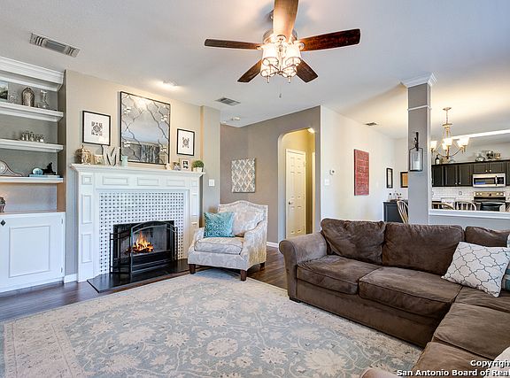 3rd image of 3215 Preston Hall Dr