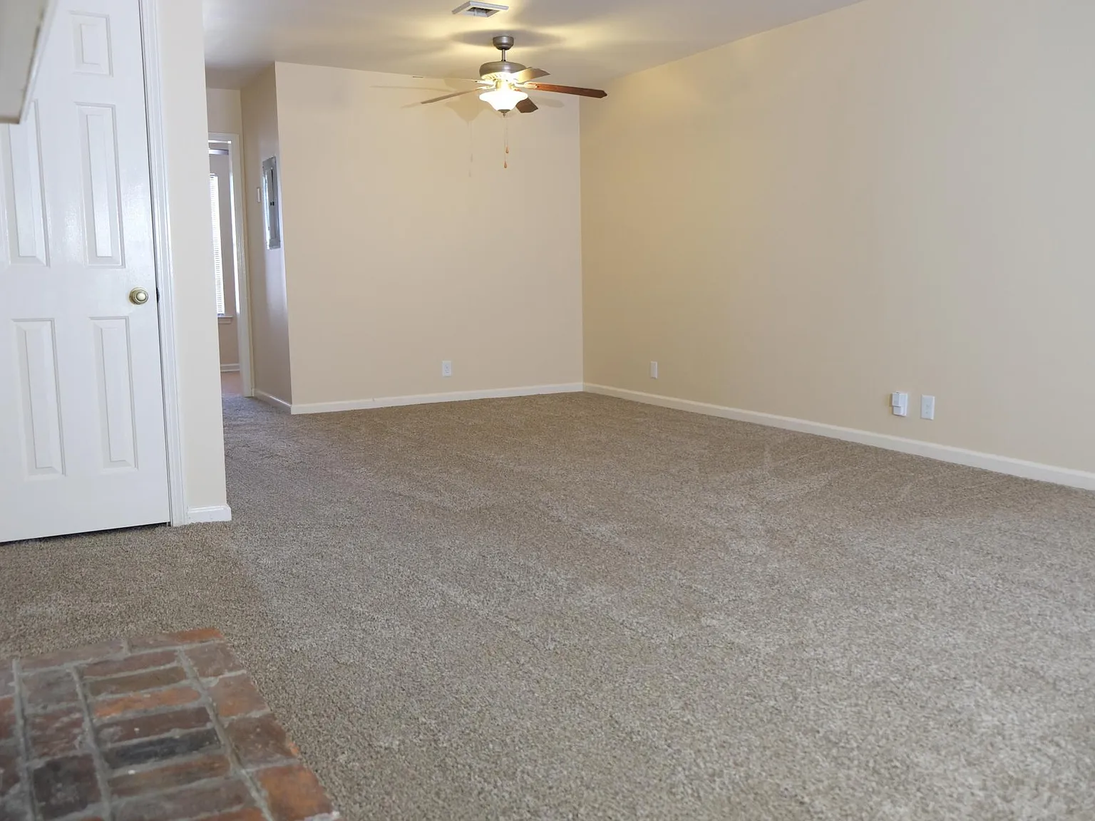 2 bed, 1218 sqft, $1,650 — Photo 3