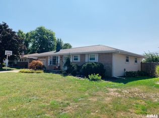 130 E Idlewood St, Morton, IL