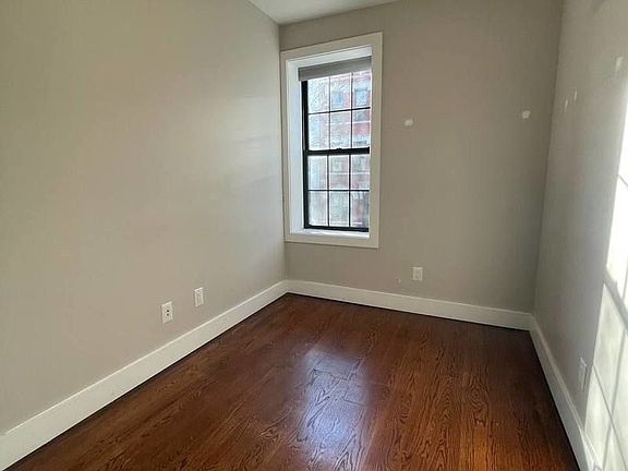 5th image of 226 Manhattan Ave #2G