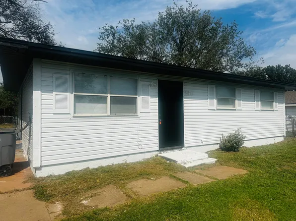 4545 SW G Ave, Lawton, OK 73505