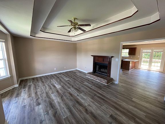 4th image of 360 Brook Mead Dr