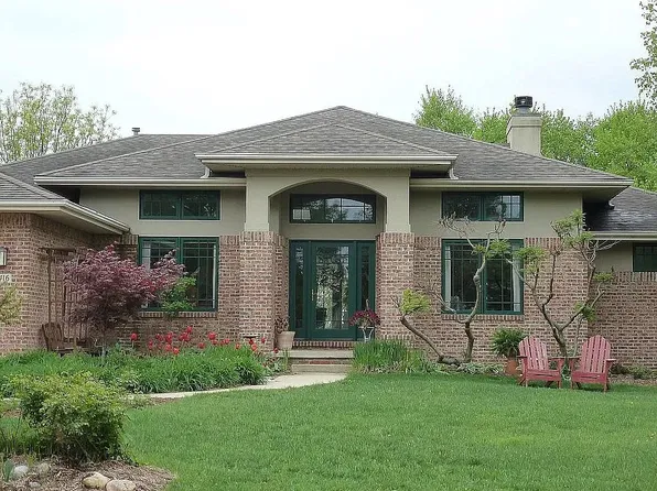 9102 Santayana Dr, Fairfax, VA 22031