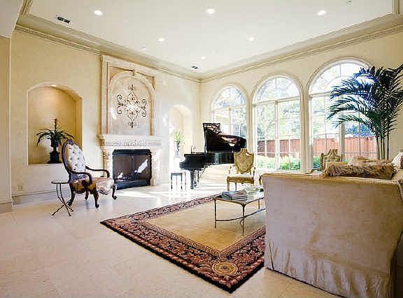 3rd image of 6414 Stefani Dr