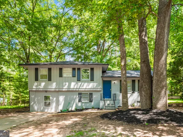 271 Leafwood Ln, Riverdale, GA 30274