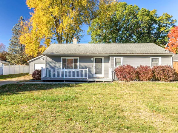 2475 Sharon Ln, Port Huron, MI 48060