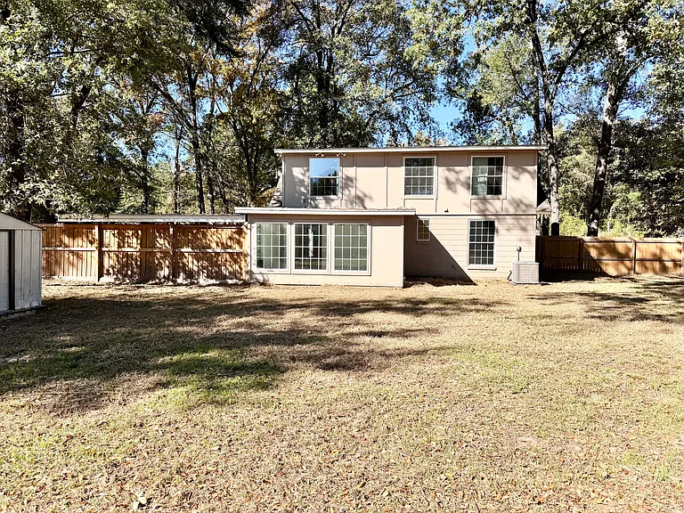 921 Bradleys Bnd — Photo 28