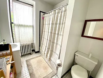 Rented by ESM Brokerage