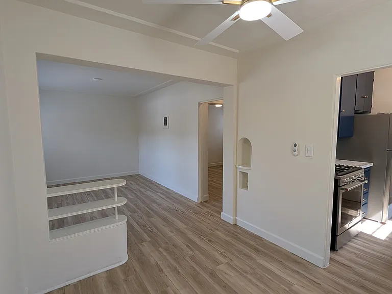 2216 E St — Photo 5
