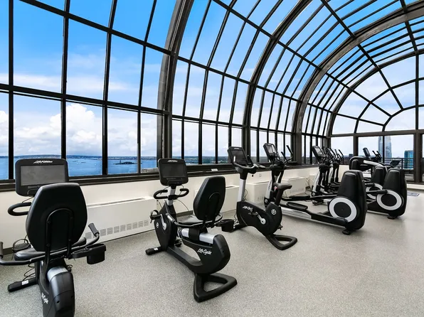 200 Rector Place image 10 of 12