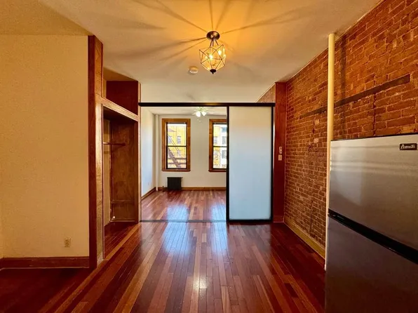 2252 1st Avenue image 1 of 13