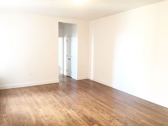 5th image of 6109 39th Ave APT H5