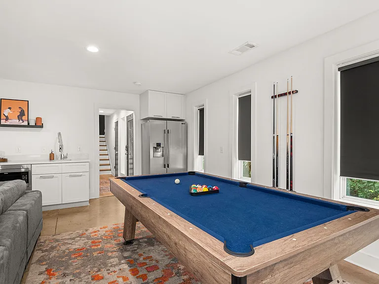 629 W Iris Dr #5 — Photo 9