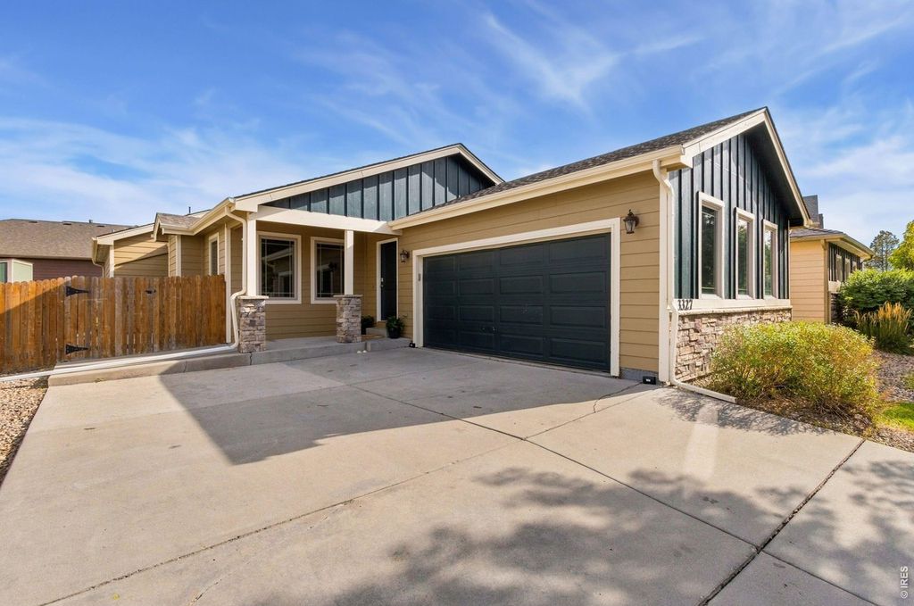 3327 Wagon Trail Rd