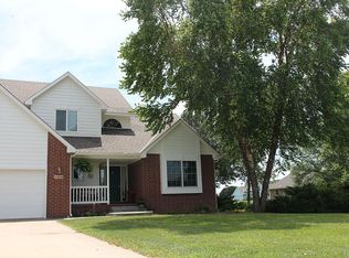 11925 E Fireside Ln, Derby, KS 67037