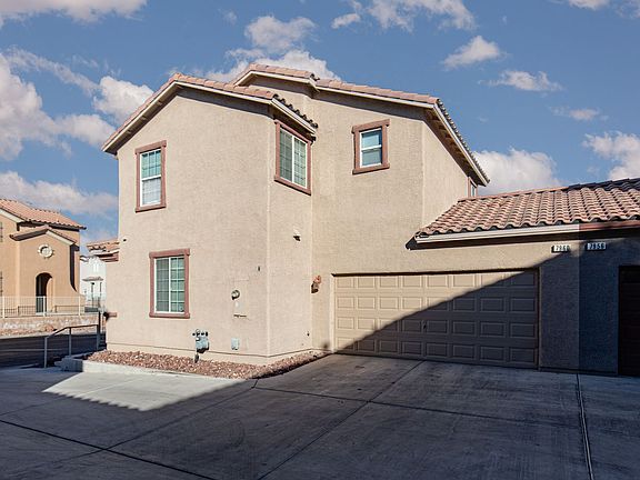 3rd image of 7960 Violet Dawn St
