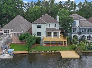 202 40th Pl, Hattiesburg, MS 39402