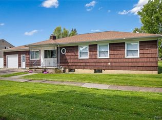 702 84th St, Niagara Falls, NY 14304