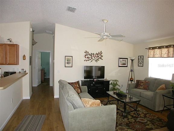 4th image of 333 Emmalee Pl