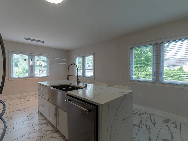 2604 Manchester Rd — Photo 17
