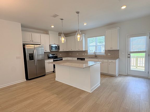 2nd image of 2722 Dreycott Ln