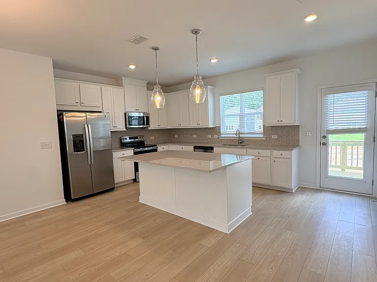 2722 Dreycott Ln — Photo 2