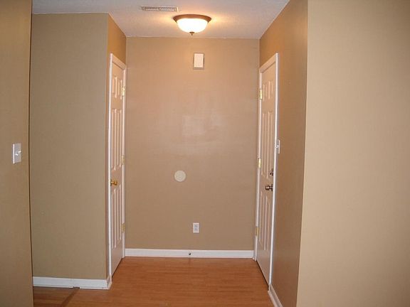 3rd image of 911 Mae Mae Ln