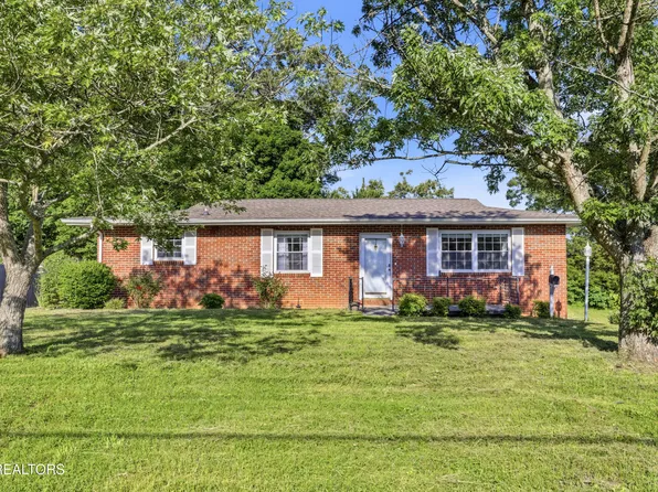 4620 Robinhood Cir, Strawberry Plains, TN 37871