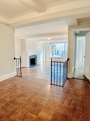 Rented by Arwell Realty | media 8