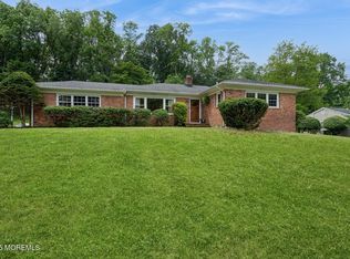 68 Iler Dr, Middletown, NJ 07748