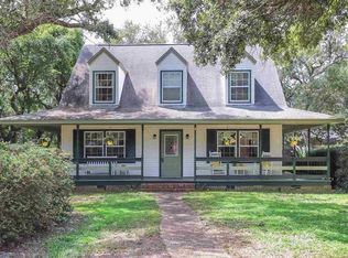 2822 Sandy Ridge Rd, Gulf Breeze, FL 32563