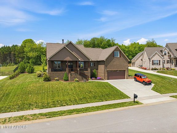3rd image of 1402 Rippling Waters Cir