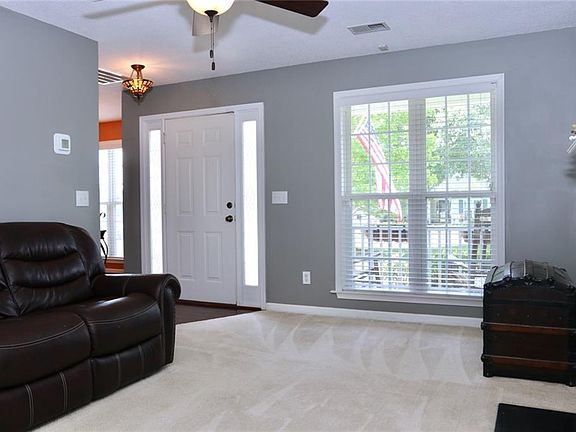 4th image of 5401 Bradburn Dr